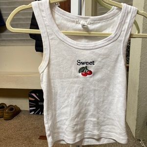 Tilly’s white cherry top